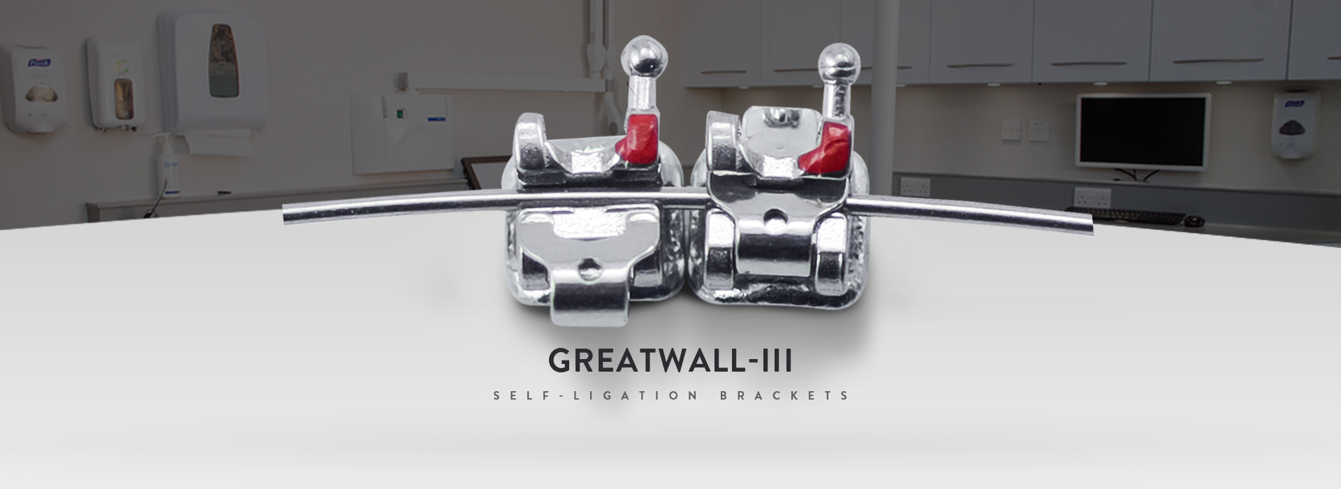 Self ligating brackets